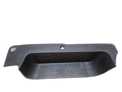 93450152 marchepied avant