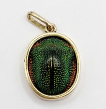 Pendentif antique or 18 carapace de scarabée en serti clos (circa 1890)