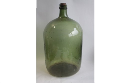 Grande ancienne bouteille - et,