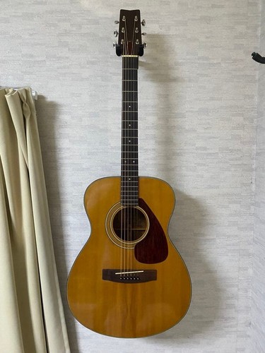 Guitare acoustique vintage