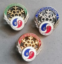 3 Insigne Broche Médaille de Ski ESF "TEST INTERNATIONAL 1, 2, et 3" niveau 