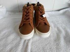 BOTTES/BASKETS MARRON À