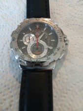 TAG HEUER INDY 500 , QUARTZ , CHRONO , 44mm avec 2 bracelets , super état .