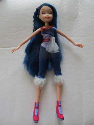 Poupee winx musa lovix - ",