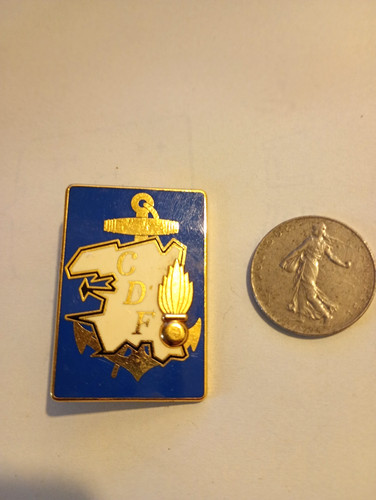 Insigne pucelle militaire - insigne, militaire(