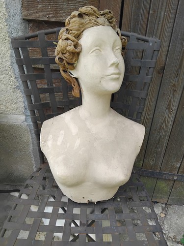 Ancien buste plâtre - ,