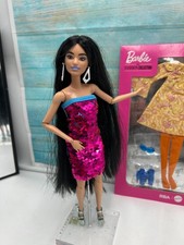 Barbie corps articulé + tenue