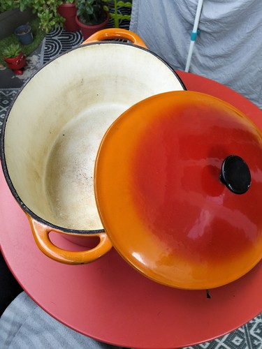 Cocotte ronde fonte - ronde,