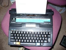 Canon Typestar 220, comes with