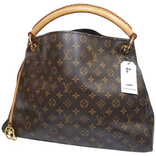 Tariff free authentic louis - free,