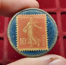 #109-42 ~ Timbre Monnaie - 10 centime rouge sur fond bleu - Rhum Charleston