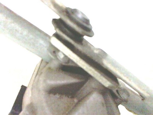 Moteur essuie glace avant