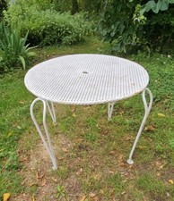 Table basse de jardin MATHIEU MATEGOT tôle perforée design vintage 40-50-60-70 