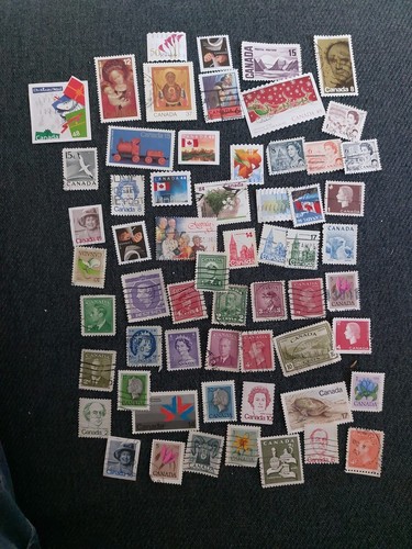 Canada 60 timbres - 60,