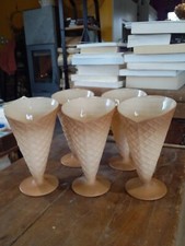 Anciennes coupes à glace en verre cornet gauffré Bormioli Rocco Italie