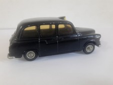 Budgie Models 101 - Taxi