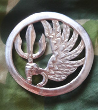 insigne de beret parachutiste du laos . Indochine commando . Dien Bien Phu