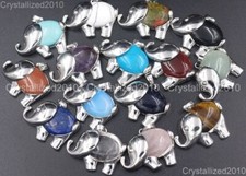 Collier en cuir avec pendentif