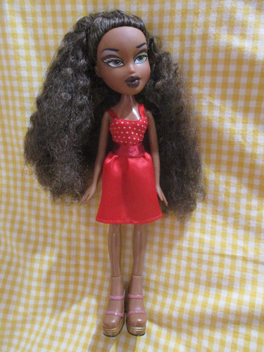 Jolie poupée mannequin bratz - jolie,