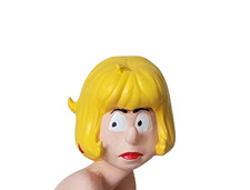 Modèle nu Style Maman Boule et Bill Carine en patinette en Résine