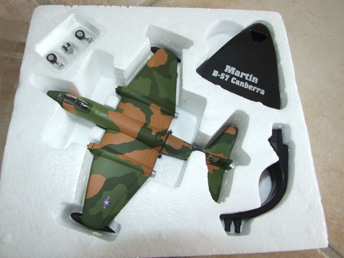 Avion bombardiers martin b57 - avion,