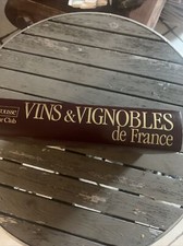 Vins Et Vignobles De France.  Larousse