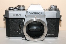 Reflex argentique Yashica FX-1
