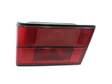 FEU ARRIERE INTERIEUR DROIT 63211384012 BMW SERIE 5 E34 phase 1 / NE 204856