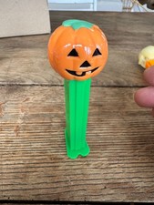 DISTRIBUTEUR PEZ  HALLOWEEN CITROUILLE MADE IN AUSTRIA