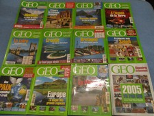 Lot des 12 magazines GEO l'année complète de 2005 des numéros 311 à 322 inclus 