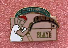 T08 Pins BLAYES Joueur de