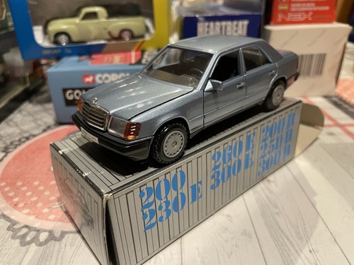 Cursor modell mercedes 200 - modell, 300