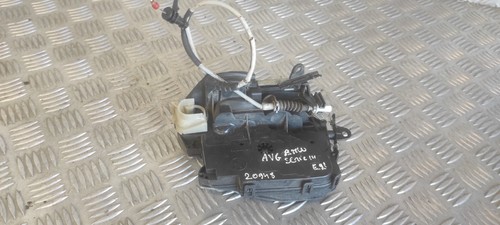 Serrure fermeture porte avant