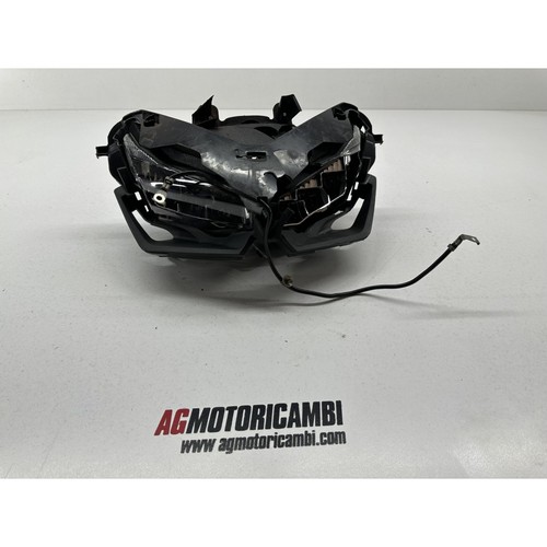 Phare avant cassé - phare,