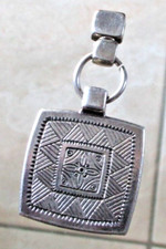 Superbe grand pendentif argenté UbU Paris magnifique rare bijou vintage 3073