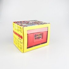 Appareil photo Lomography Oktomat en boîte.