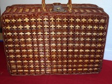 Valise malette en osier rotin, pour pique nique ou autres.