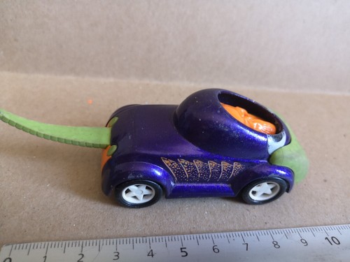 Fiction majorette vehicule - fiction,