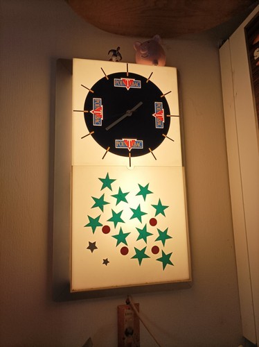 Horloge lumineuse point - lumineuse, tabac