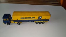 MAJORETTE  CAMION  MICHELIN