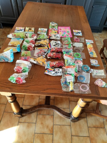 Lot jouets - lot,