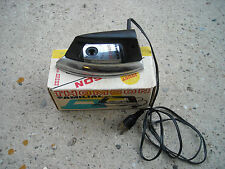 Ancien petit fer a repasser de poupée jouet ancien Thomson vintage