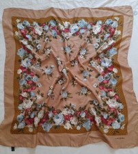 Foulard Lancel en Soie motif Floral Lancel Silk Scarf 
