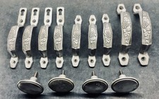 LOT DE 13 POIGNÉES POUR