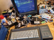 AMSTRAD CLAVIER 6128 AZERTY 07/11 04 voir photo sans lecteur de disquette