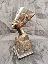 Buste en fonte de l'ancienne