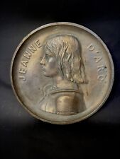 Plaque en bronze XIXème - Buste de Jeanne d’Arc - Signée Henri Chapu - 28 cm