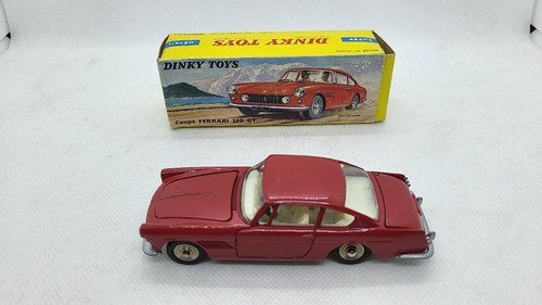 Voiture coupe ferrari - coupe,