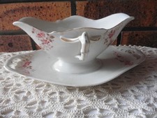 ANCIENNE SAUCIERE PORCELAINE BLANCHE OISEAUX FLEURS ROSE 25X10 CM