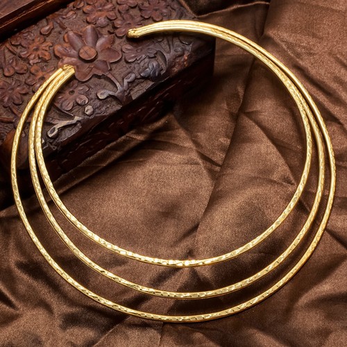 Collier ras cou - plat, en